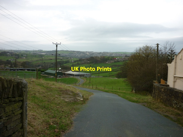 Photo 6"x4" A track leading to Myrtle Grove Farm Queensbury\/SE0930 c2011