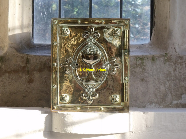 Photo 6"x4" Freestanding Aumbry, Croft church Croft\/TF5061 c2011