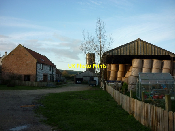 Photo 6"x4" Buildings at Manor Farm Folkton c2011