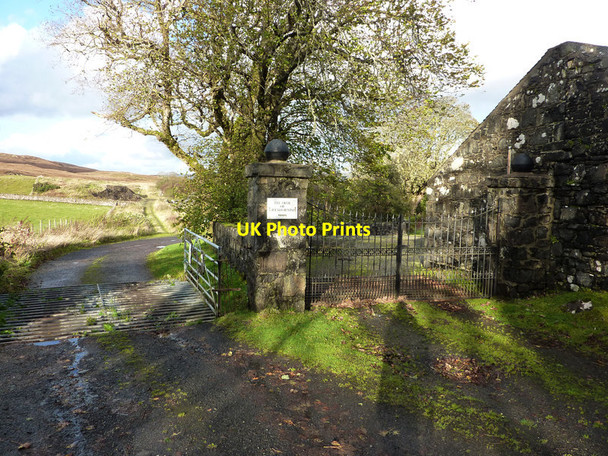 Photo 6"x4" Cattle grid and private driveway to the Orde of Greshornish Kildonan\/NG3554 c2011