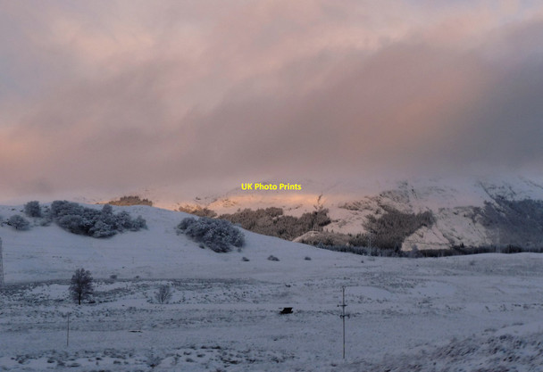 Photo 6"x4" Dochanassie in the Great Glen Stronaba c2011