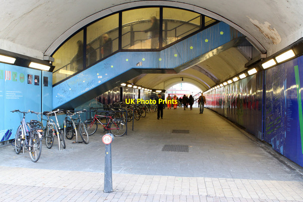 Photo 6"x4" Under Vauxhall Station Westminster c2011