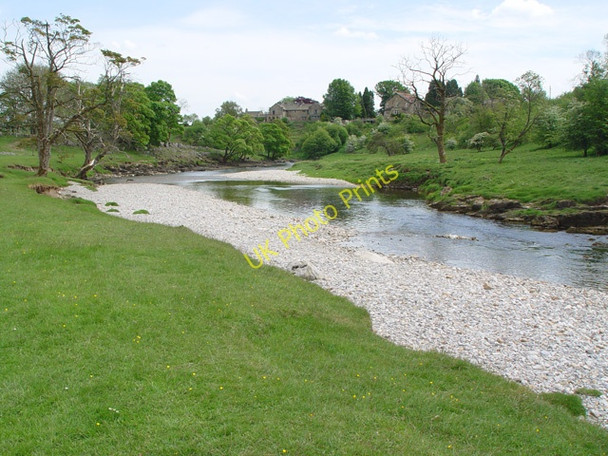 Photo 6"x4" The River Wharfe approaches Gaistrill's Strid Skirethorns c2008
