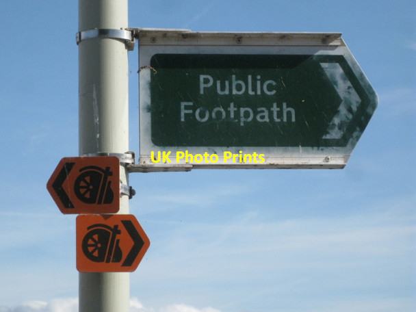 Photo 6"x4" Templer Way waymarkers, Riverside Teignmouth c2011