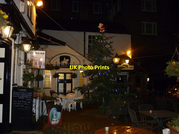 Photo 6"x4" The Cathedral Bar at the Fountain Inn Gloucester c2011
