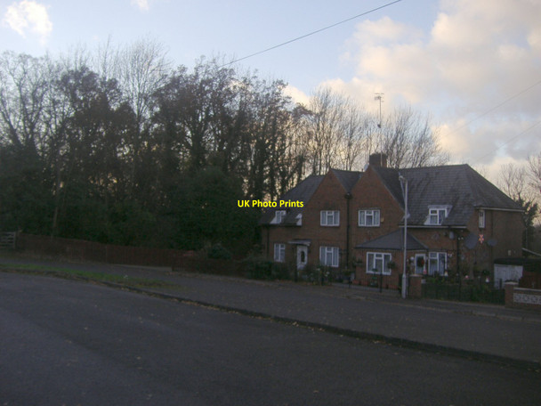 Photo 6"x4" Houses on North Avenue, Shenleybury Radlett c2011