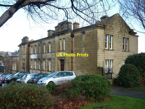 Photo 6"x4" Batley Police Station Batley c2011