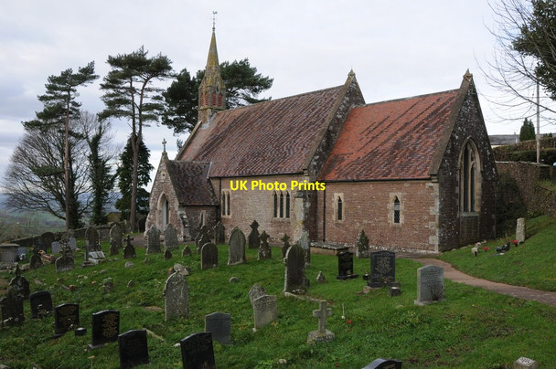 Photo 6"x4" Llanishen church Llanishen\/SO4703 c2011