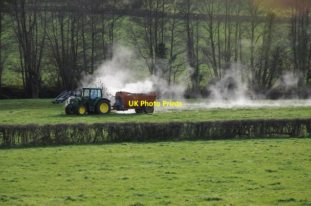 Photo 6"x4" Muck spreading Llanishen\/SO4703 c2011