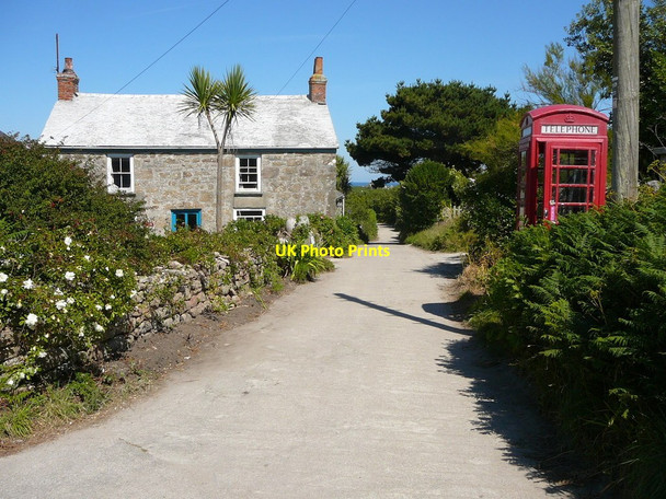 Photo 6"x4" Rush hour on St Agnes,- The island's spine road Hugh Town c2011