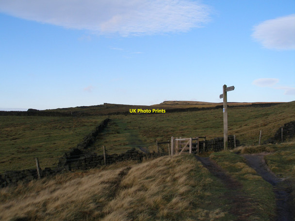 Photo 6"x4" On the Pennine Way Bleak Hey Nook c2011