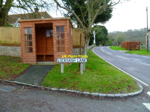Photo 6"x4" Bus shelter in West Marden West Marden c2011