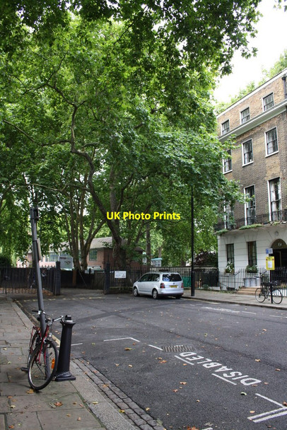 Photo 6"x4" Mecklenburgh Square: Coram's Fields entrance London c2011