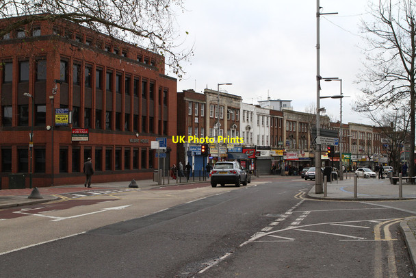 Photo 6"x4" High Road Wembley Wembley c2011