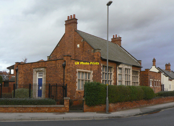 Photo 6"x4" Hall on the corner of Union Lane Selby c2011