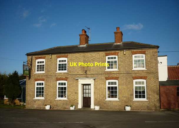 Photo 6"x4" The Click'em Inn on the B1203 Swinhope c2011