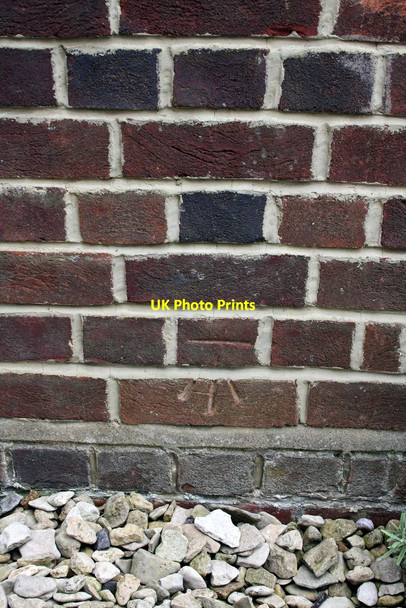 Photo 6"x4" Benchmark on #93 Bainton Road Oxford\/SP5106 c2011