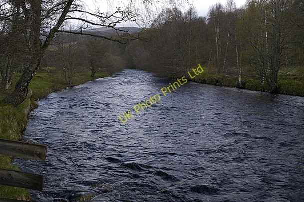 Photo 6"x4" River Gairn Ardoch\/NJ3200 c2005