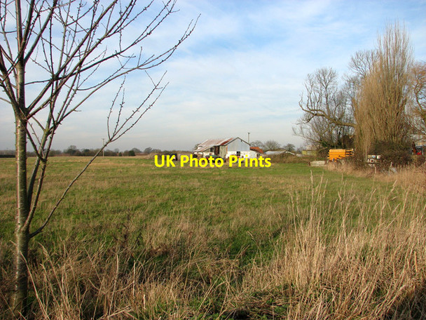 Photo 6"x4" Farm sheds in Ashfield Green Ashfield Green\/TM2673 c2012