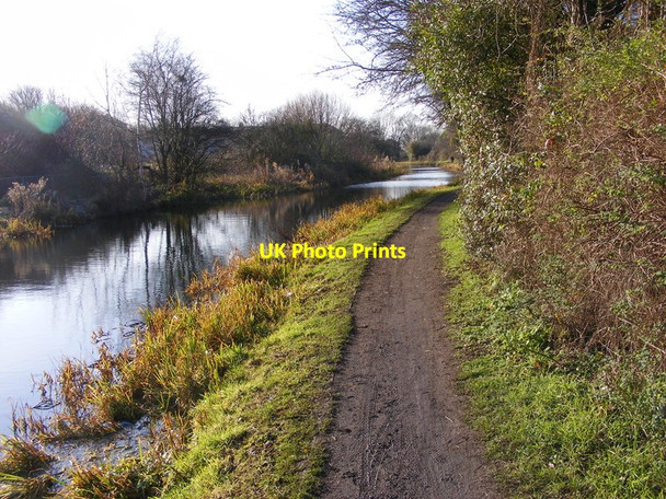 Photo 6"x4" Canal Scene Brierley Hill\/SO9286 c2012