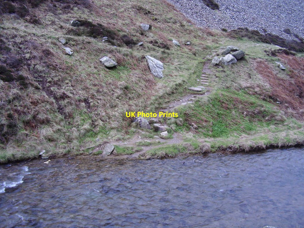 Photo 6"x4" Cross at your peril Martinhoe c2012