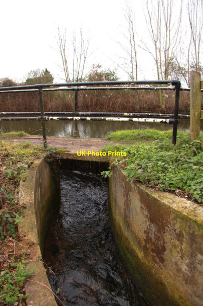 Photo 6"x4" Overflow sluice at Kidlington Green Lock Kidlington c2012 P1
