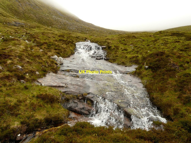 Photo 6"x4" Lochan Bealach Cornaidh feeder burn Quinag c2011