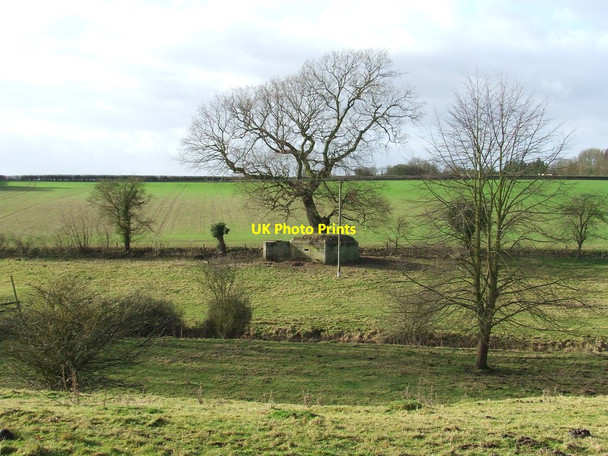 Photo 6"x4" WWII Pillbox Cockfield\/TL9054 c2012