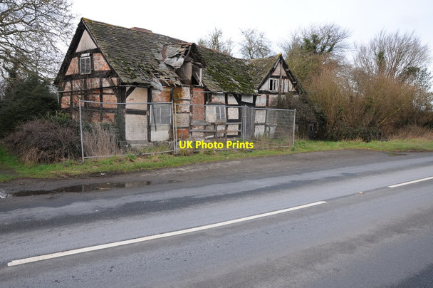 Photo 6"x4" Ruinous cottage at Willersley Willersley c2012