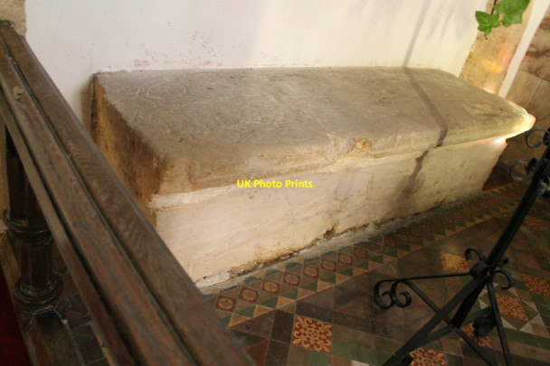 Photo 6"x4" Tomb of Brayboef, St Mary's church Claxby c2012