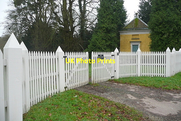 Photo 6"x4" Lodge at West Wycombe Park Sands c2012