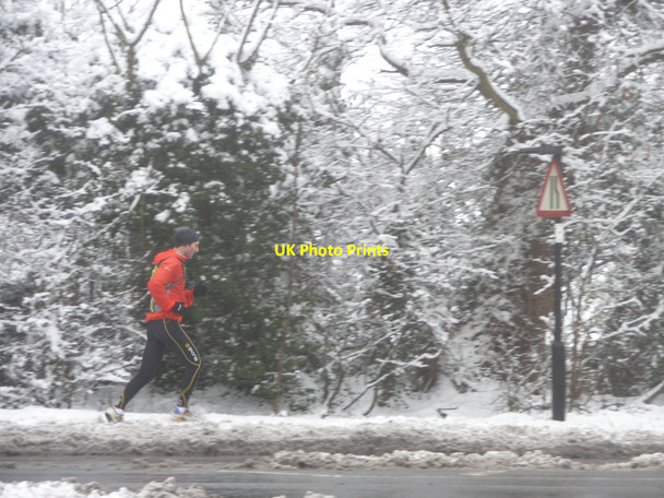 Photo 6"x4" Jogger, Bramley Road, London N14 Southgate\/TQ3094 c2012