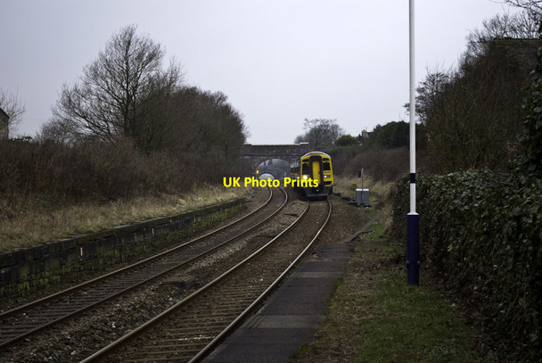 Photo 6"x4" Passing through Rishton Rishton c2012