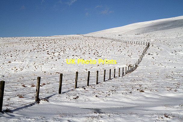 Photo 6"x4" A fence on Fans Law Talla Linnfoots c2012