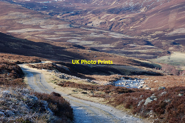 Photo 6"x4" Track down Glen Callater Tomintoul\/NO1490 c2012