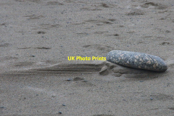 Photo 6"x4" Stone on Norwick beach Kirkaton c2012