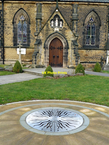 Photo 6"x4" Compass sculpture in church grounds Spinkhill c2012