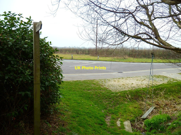 Photo 6"x4" Twitten arrives at Cakeham Road by junction with Wellsfield Rookwood c2012