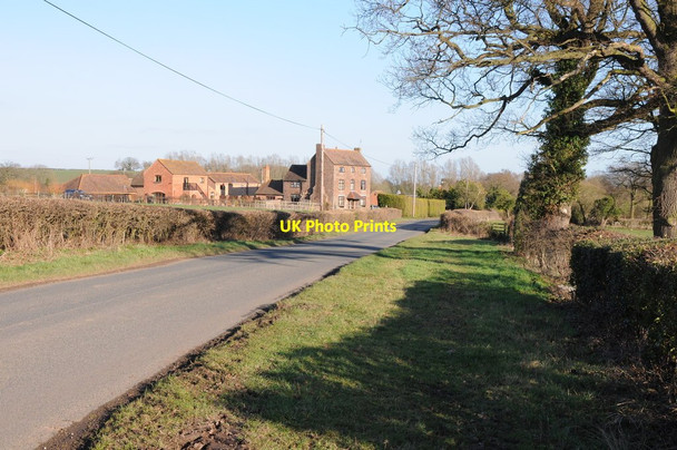Photo 6"x4" Road past Rimmer's Farm King's Green\/SO7760 c2012