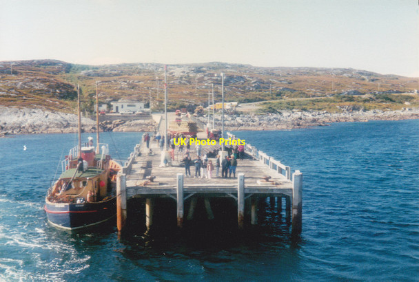 Photo 6"x4" The pier at Coll Arinagour c1986