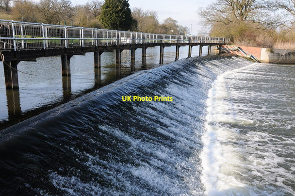 Photo 6"x4" Footbridge over Strensham Weir Strensham c2012