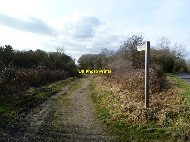 Photo 6"x4" East Burton, footpath Braytown c2012
