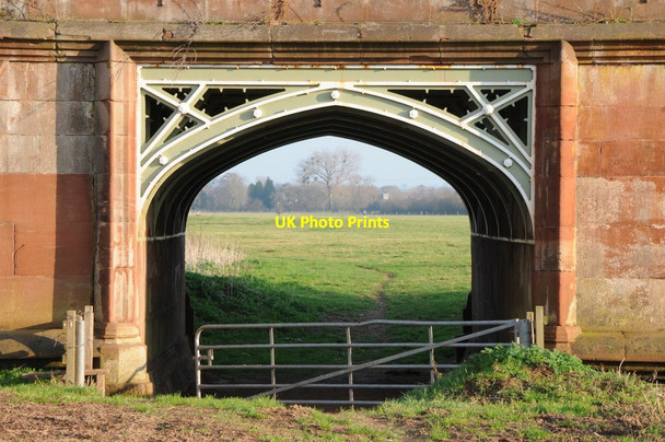 Photo 6"x4" Arch in Powick Bridge Lower Wick\/SO8352 c2012