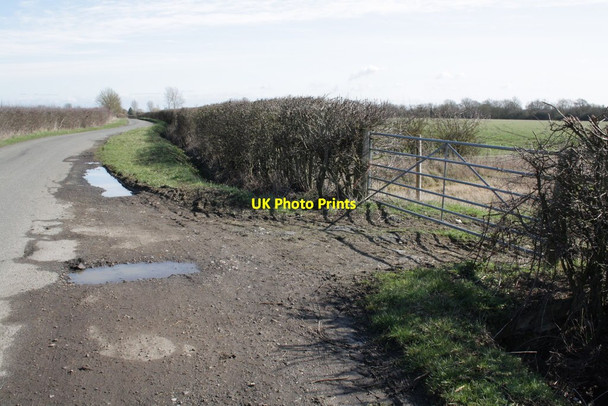 Photo 6"x4" Gateway on south side of Park Lane Goosey c2012