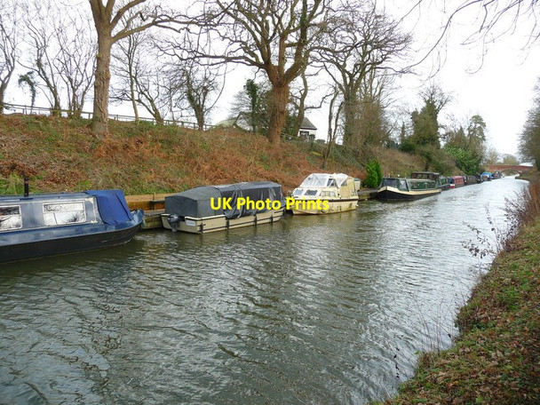 Photo 6"x4" Pewsey Wharf - Pewsey Moorings Pewsey Wharf c2011