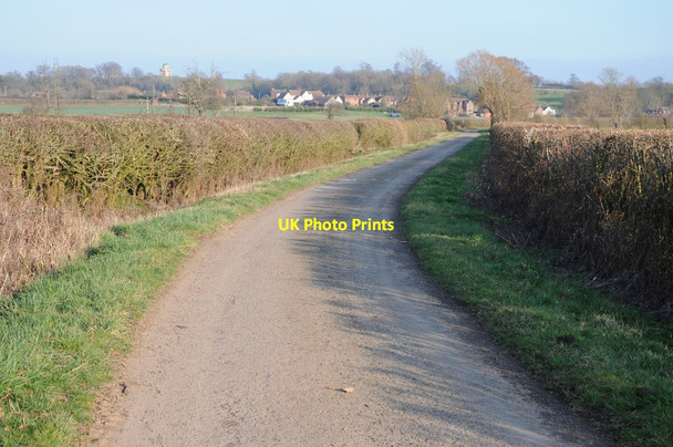 Photo 6"x4" Road near Severn Stoke Severn Stoke c2012