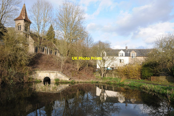 Photo 6"x4" Chalford Round House Canal Pond Chalford\/SO8902 c2012