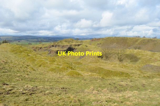 Photo 6"x4" Calton Hill Quarry Blackwell\/SK1272 c2012