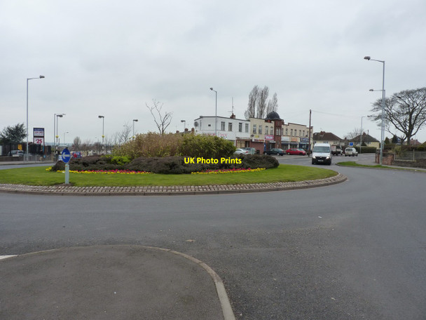Photo 6"x4" Bushbury roundabout Wednesfield c2012