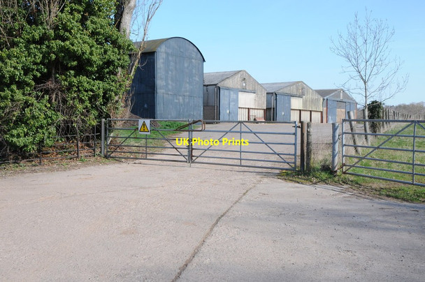 Photo 6"x4" Farm buildings at Bosbury Bosbury c2012